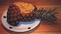 Gebratener Reis in Ananas